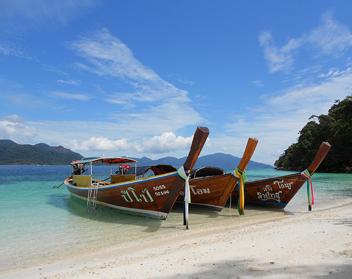 IMPRESSIVE WALL DECALS, REMOVABLE WALL STICKERS, WALL DECOR